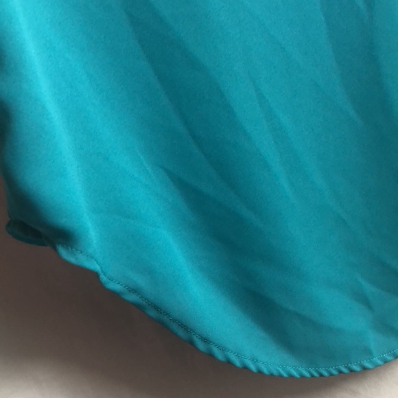 Gorgeous blue v neck blouse with button sleeves small - Picture 8 of 12